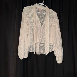 Urban Outfitters Ivory Lace Cropped V-Neck Blouse
